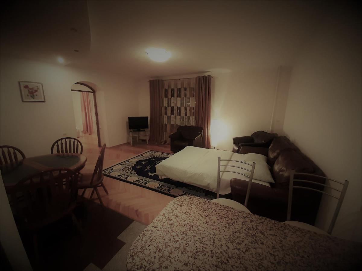 Apartment On Myasnikova 34 Minsk Dış mekan fotoğraf