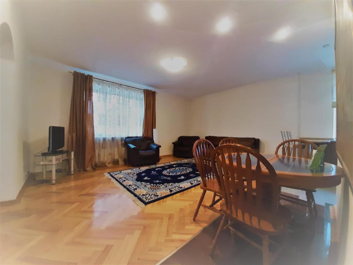 Apartment On Myasnikova 34 Minsk Dış mekan fotoğraf