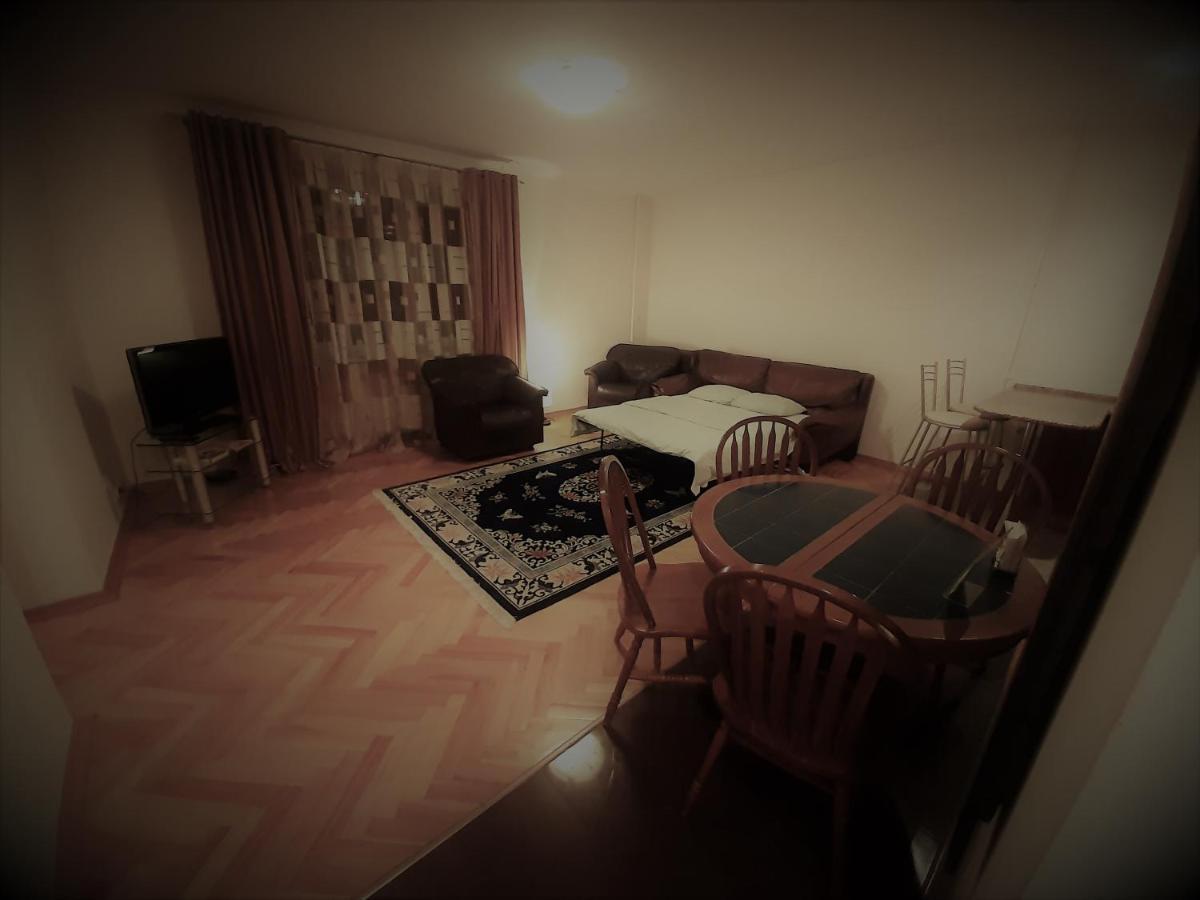 Apartment On Myasnikova 34 Minsk Dış mekan fotoğraf