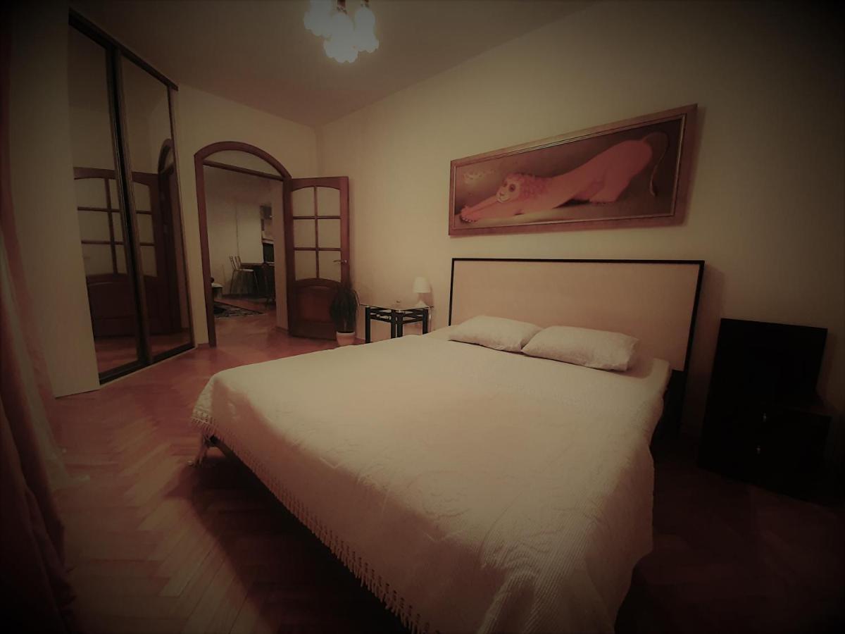 Apartment On Myasnikova 34 Minsk Dış mekan fotoğraf