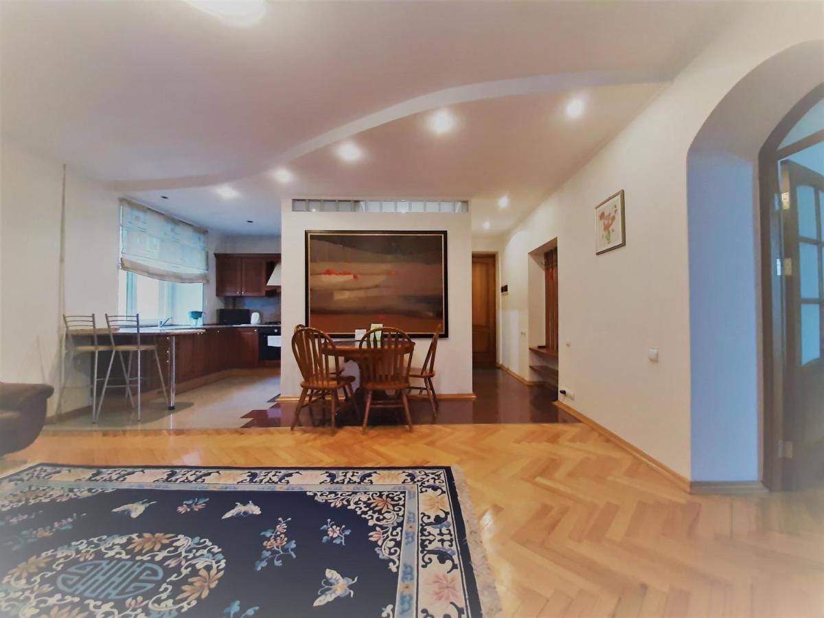 Apartment On Myasnikova 34 Minsk Dış mekan fotoğraf